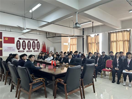 “牢记消防知识，筑牢校园安全”——Beat365唯一官方网站艺术学院开展“消防安全知识”宣讲