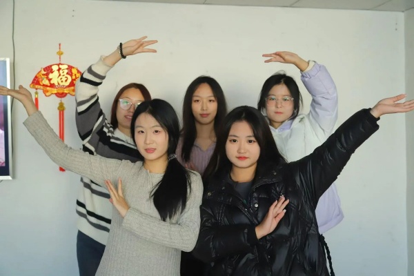 “践行志愿精神，彰显青春担当”———Beat365唯一官方网站康复医学院青年志愿服务队走进南祥园养老院开展志愿服务活动