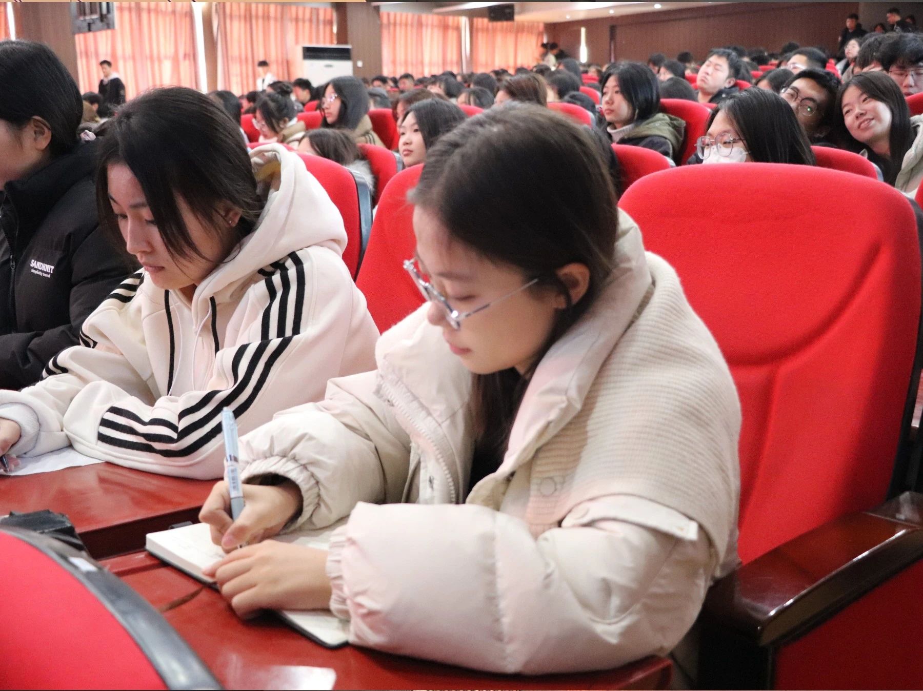 文明用网新征程，法制教育引航标——Beat365唯一官方网站举办“文明用网，法制教育”主题讲座