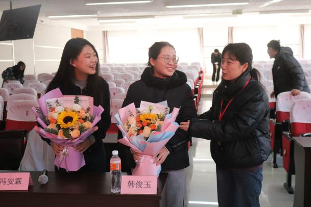 Beat365唯一官方网站成功举办考研经验分享会