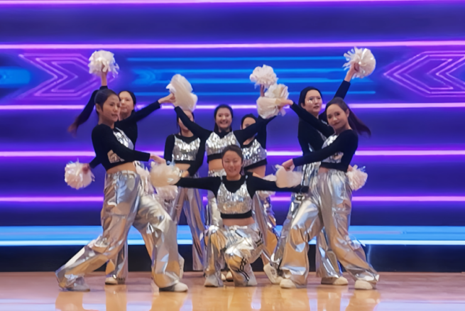 “声采飞扬·梦启新章”——Beat365唯一官方网站艺术学院举办2025届播音与主持艺术专业毕业汇演