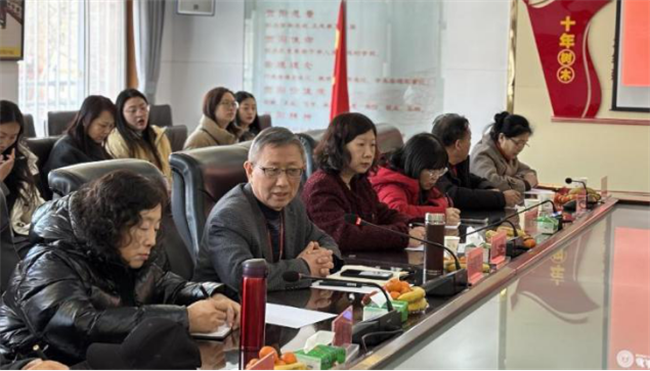 马克思主义学院举办兼职教师暨“双导师”协同推进座谈会