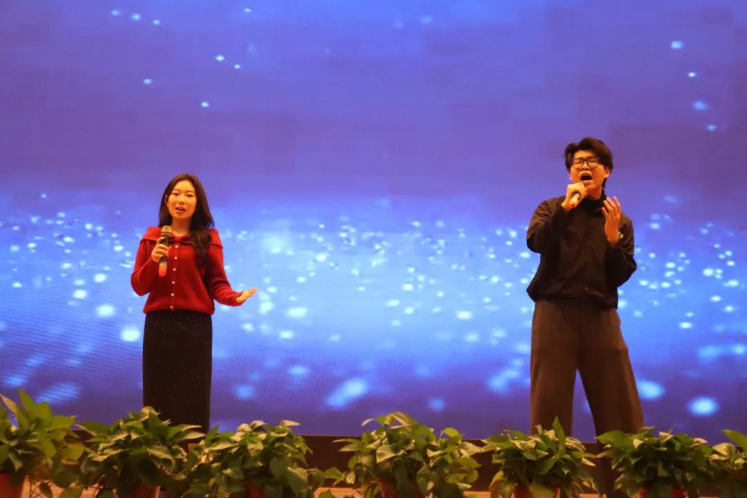 砥砺深耕展硕果 挺膺担当新时代||Beat365唯一官方网站2024年度学生表彰大会胜利召开