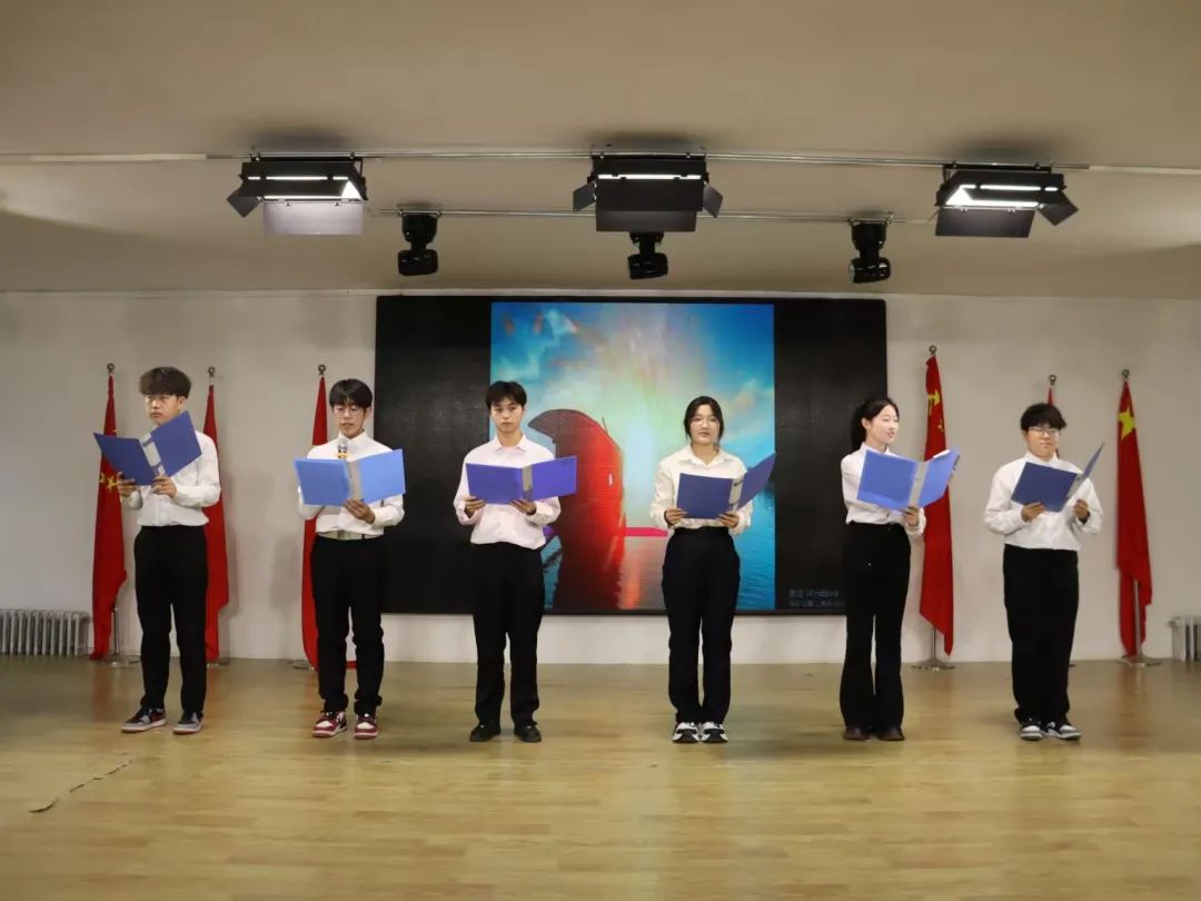 弘扬雷锋精神，争做时代新人