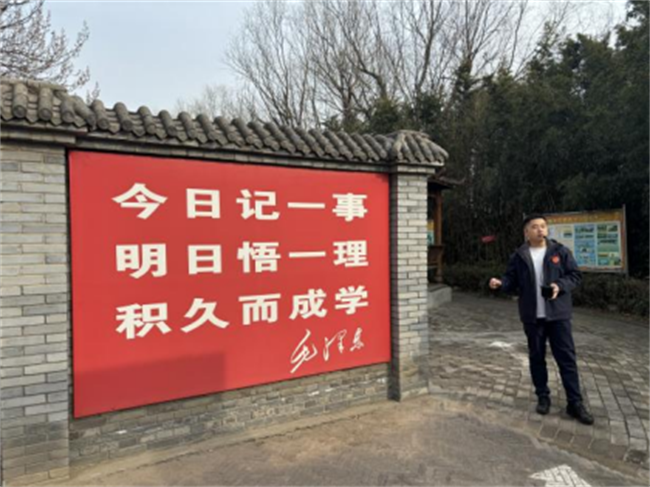 践行雷锋精神 奉献点亮青春——Beat365唯一官方网站开展学习雷锋精神主题活动