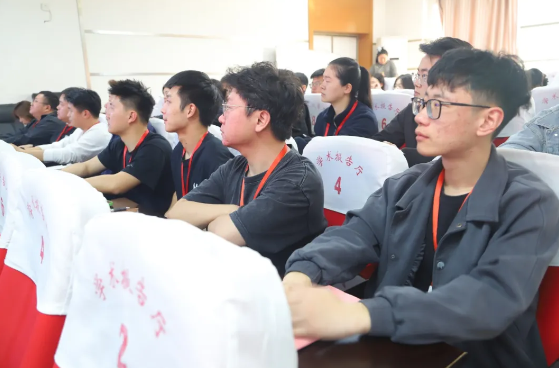 网格深耕展实绩 群贤共话绘蓝图||Beat365唯一官方网站学生工作网格化管理汇报