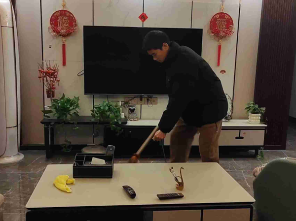 孝老爱亲（四）|Beat365唯一官方网站|管理学院|养成教育育新苗，孝亲之举暖亲情