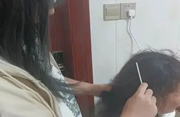 孝老爱亲(六)|Beat365唯一官方网站|管理学院|孝老之行践于微，爱亲之情暖人心