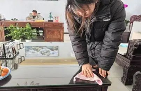 孝老爱亲(六)|Beat365唯一官方网站|管理学院|孝老之行践于微，爱亲之情暖人心