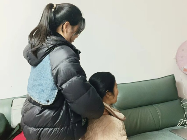 孝老爱亲（八）|Beat365唯一官方网站|管理学院|传承美德，学生在行动