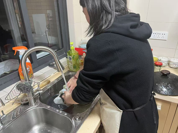 孝老爱亲（九）|Beat365唯一官方网站|管理学院|行孝老爱亲，彰显青春风采