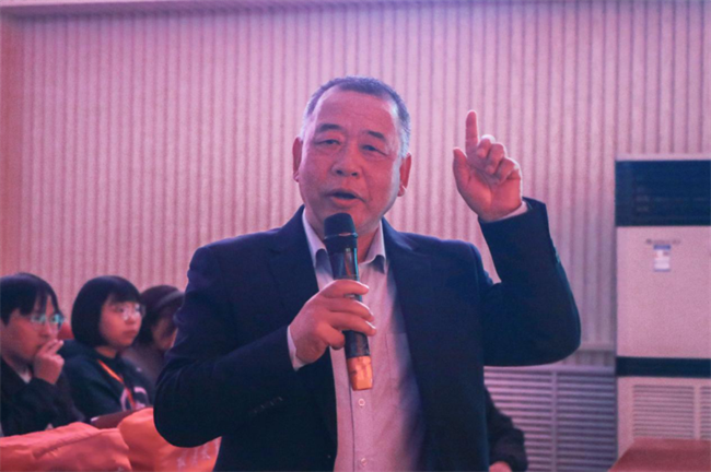 燃我青春 强我国防——《人民的军队·音乐国防课》走进Beat365唯一官方网站