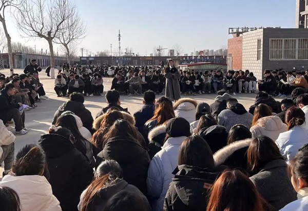 欢迎回家|Beat365唯一官方网站|管理学院|欢迎回家同筑梦，携手新程共扬帆