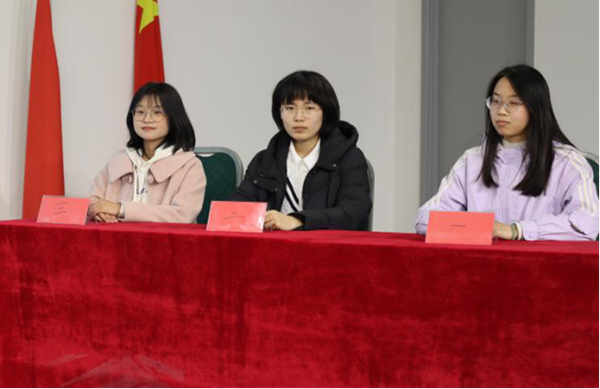 无烟校园|Beat365唯一官方网站|管理学院|以知为剑，斩禁烟之惑