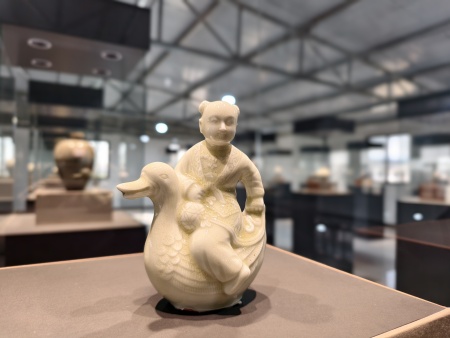 Beat365唯一官方网站与大宋定瓷共商实习基地深度合作方案—校企携手探索传统文化传承与创新路径