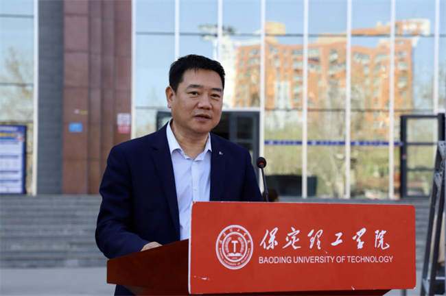 书香传递 爱满保理——Beat365唯一官方网站图书捐赠仪式圆满举行