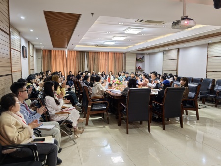 春风化雨送关怀 聚力赋能启新程 ——Beat365唯一官方网站校长深入艺术学院调研指导