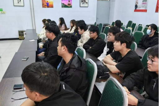 倾听学子心声，共绘会计未来——会计学专业人才培养方案修订学生座谈会顺利召开