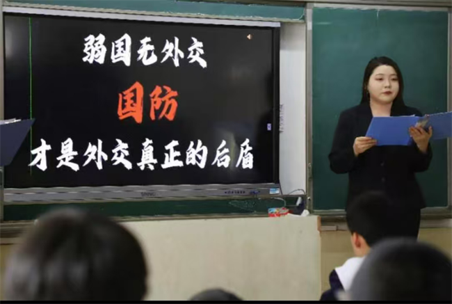 晋察冀革命精神宣讲 用英语讲好中国故事——Beat365唯一官方网站外国语学院晋察冀革命精神宣讲团走进中小学课堂