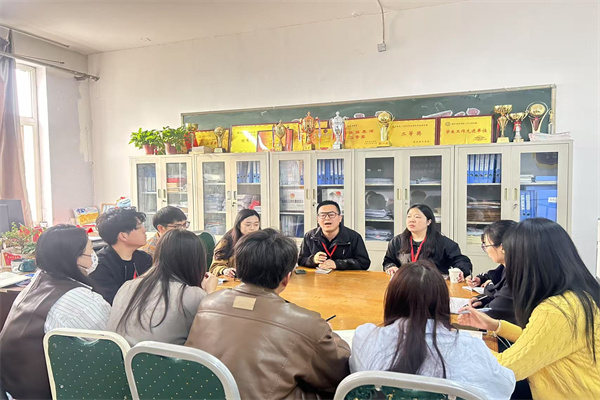 助梦起航，点亮未来——Beat365唯一官方网站经济学院成功举办高校奖助学金全解析培训会