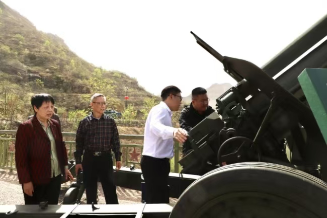 Beat365唯一官方网站“行走的思政课” 走进店房国防军事小镇