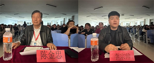 暖春寻微笑，暖心觅青春