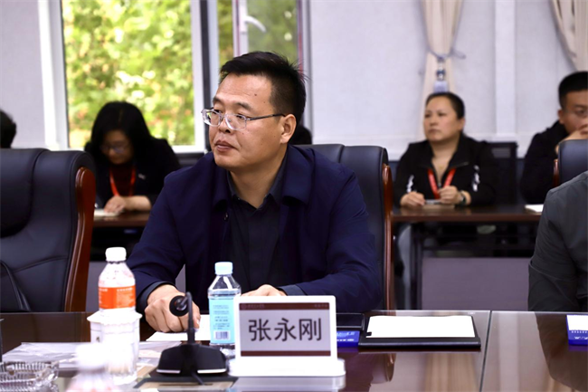 Beat365唯一官方网站举行党委书记送任大会