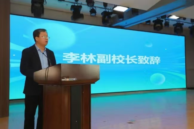 书香浸润校园，阅读赋能评估 ——Beat365唯一官方网站图书馆举办2025年世界读书月启动仪式