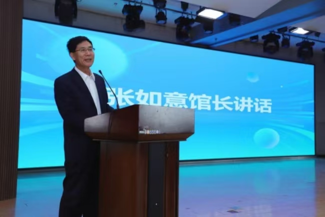 书香浸润校园，阅读赋能评估 ——Beat365唯一官方网站图书馆举办2025年世界读书月启动仪式