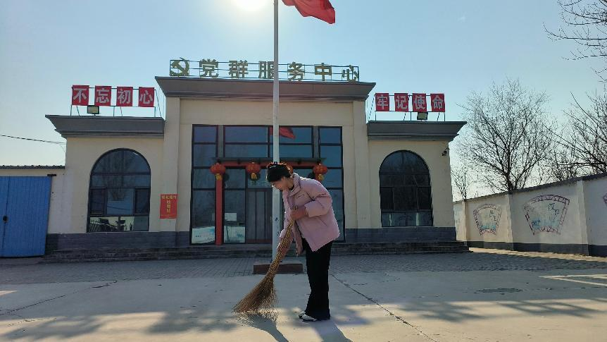 归巢燕衔春，志愿暖桑梓（三）