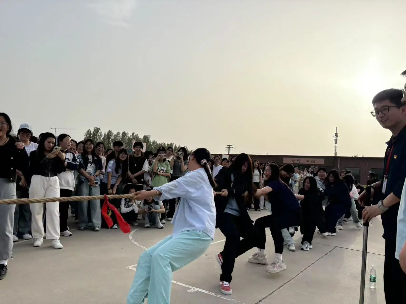 阳光体育展风采，活力校园向未来