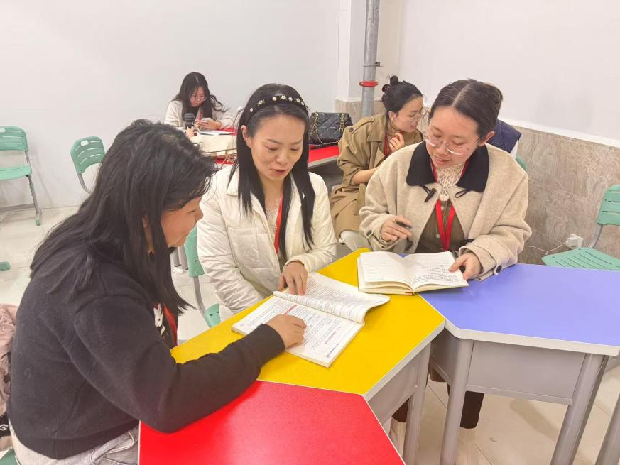 聚焦磨课研讨，提升教学质量 ——《现代教育技术》课程组探索教学新模式