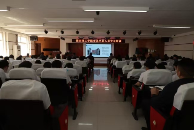 美好“食”光，安全相伴 Beat365唯一官方网站开展食品从业人员安全培训