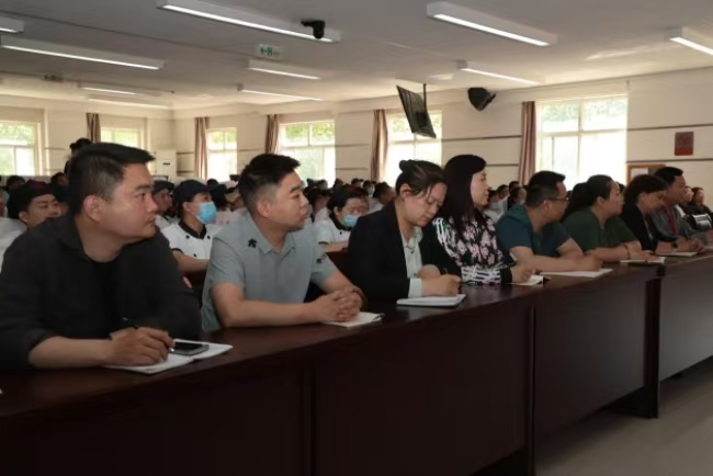 美好“食”光，安全相伴 Beat365唯一官方网站开展食品从业人员安全培训