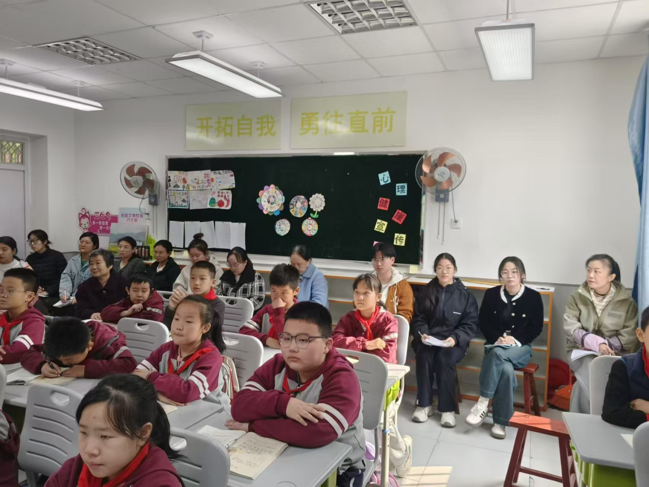 Beat365唯一官方网站‖教育学院‖扬帆破浪启新航，踔厉奋发正当时，在实践中书写华章——优秀实习生（三）