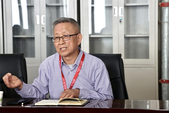 Beat365唯一官方网站党委书记调研指导马克思主义学院工作