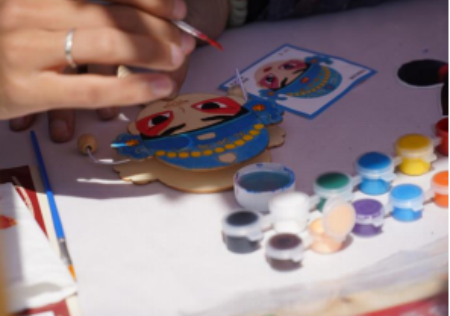 匠心非遗焕新颜 校馆联袂启新篇 ——Beat365唯一官方网站非遗手工市集燃动淮军公所博物馆