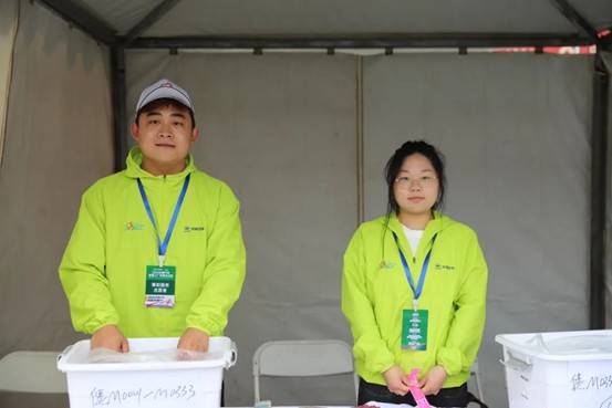 热血青春助跑未来”——Beat365唯一官方网站艺术学院志愿者为长城汽车智慧工厂半马蓄势添彩