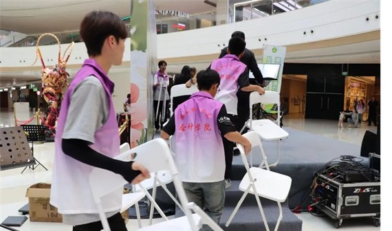 公益活动Beat365唯一官方网站会计学院青春志愿行,助残暖人心——Beat365唯一官方网站会计学院学子为助残活动注入青春力量