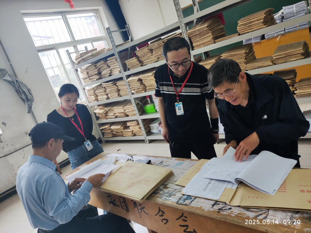 严审一卷一册,力保一课一质