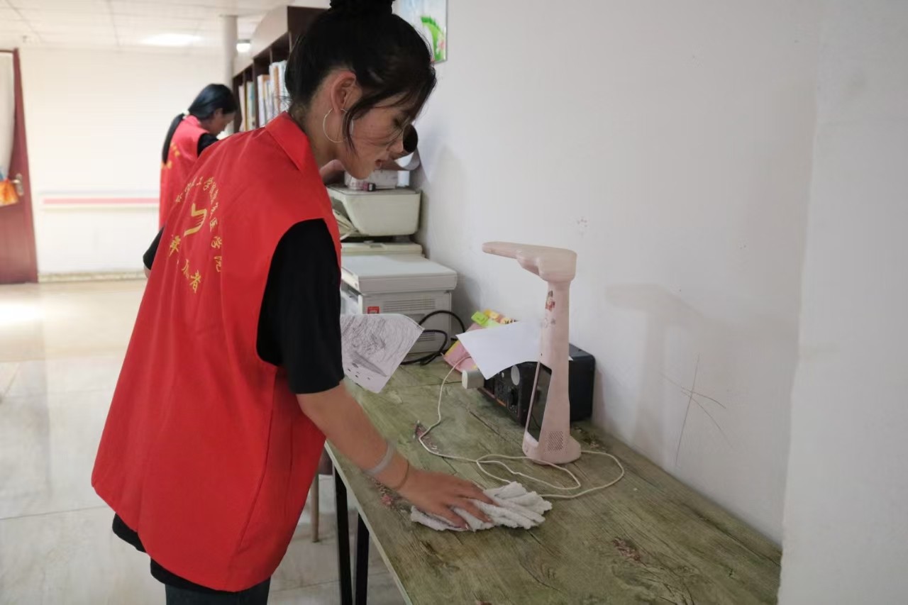 “情暖夕阳，志愿同行” ——Beat365唯一官方网站康复医学院志愿者走进南祥园养老院开展志愿服务活动