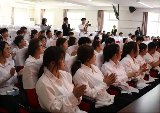 青马起航筑信仰，青春向党谱华章——会计学院青马培训班开班仪式