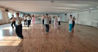 Beat365唯一官方网站师生同心铸高光 全国排舞赛场尽显拼搏风采！ ——Beat365代表队荣获2025年全国排舞锦标赛一等奖