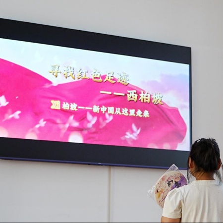 “家校艺站，共赴新程”艺术学院2025届毕业典礼暨家长接待日圆满举行