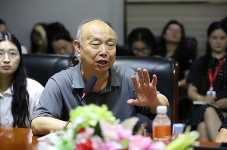 艺术学院举办专家座谈会 聚焦学院建设 共绘发展蓝图