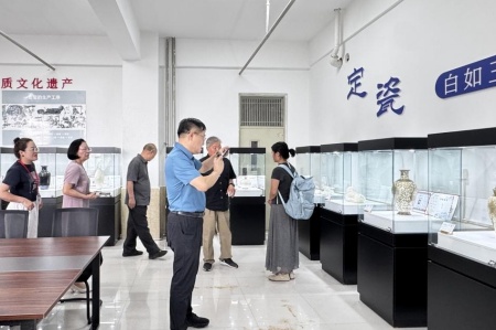 艺术学院举办专家座谈会 聚焦学院建设 共绘发展蓝图