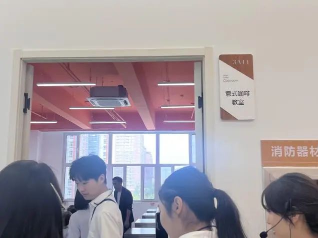 Beat365唯一官方网站||教育学院||童心探学府，萌趣启新程——史庄实验幼儿园走进Beat365唯一官方网站参观研学