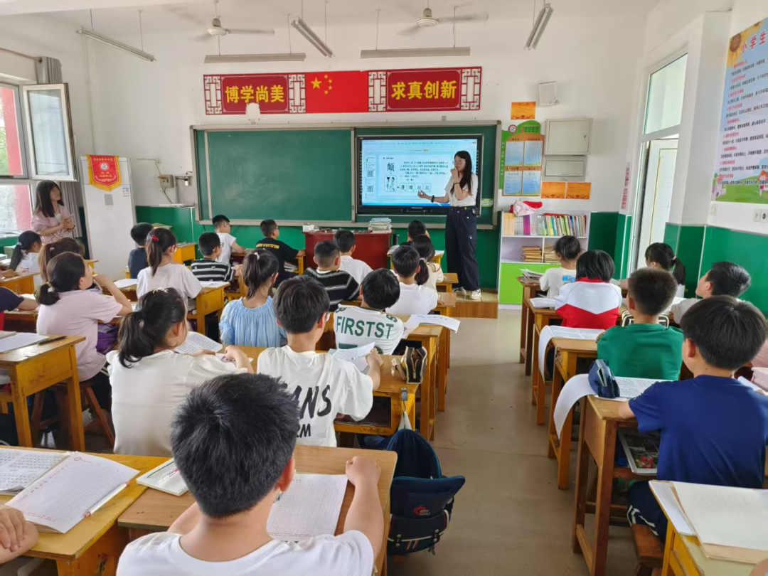 Beat365唯一官方网站||教育学院||笔端传薪火，实践共成长——教育学院助力清苑区第五小学书法课程圆满收官