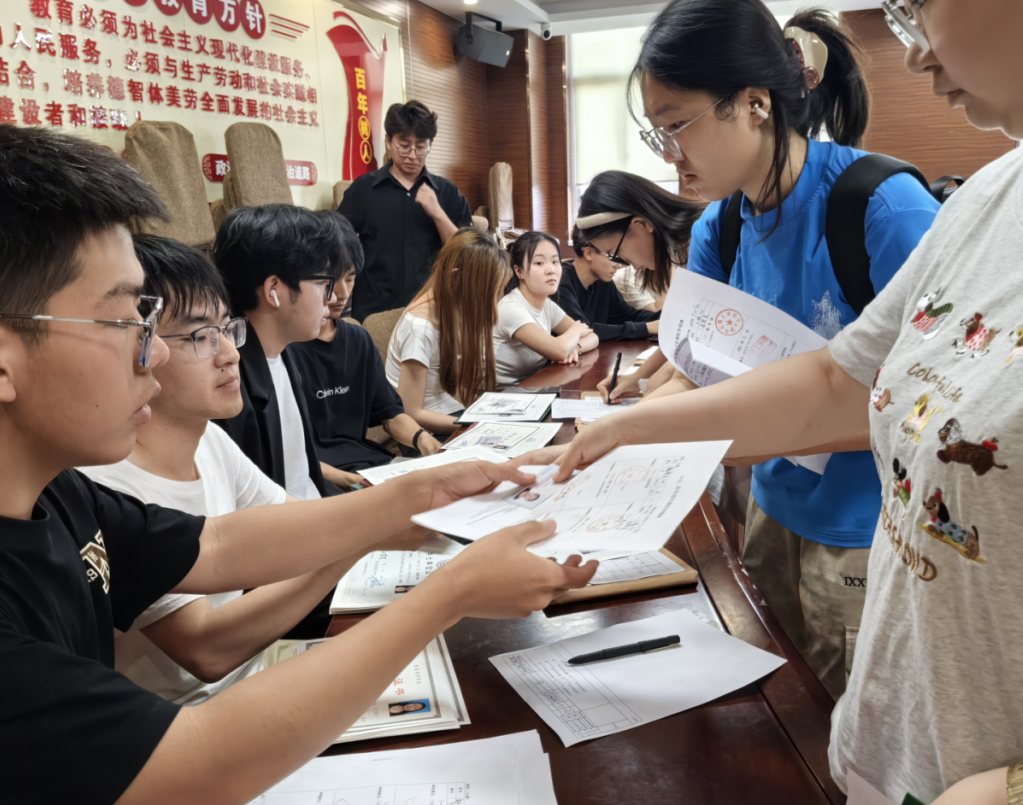 暖心开展2025届毕业生离校系列活动