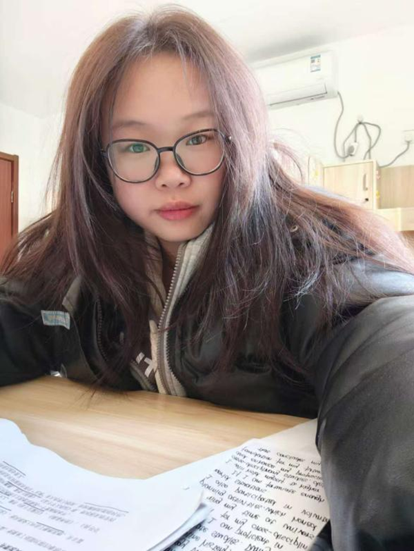 学风建设|Beat365唯一官方网站|管理学院|先进引领方向，榜样凝聚力量（十六）:李梦妮以坚持为帆，执笔书写考研上岸华章